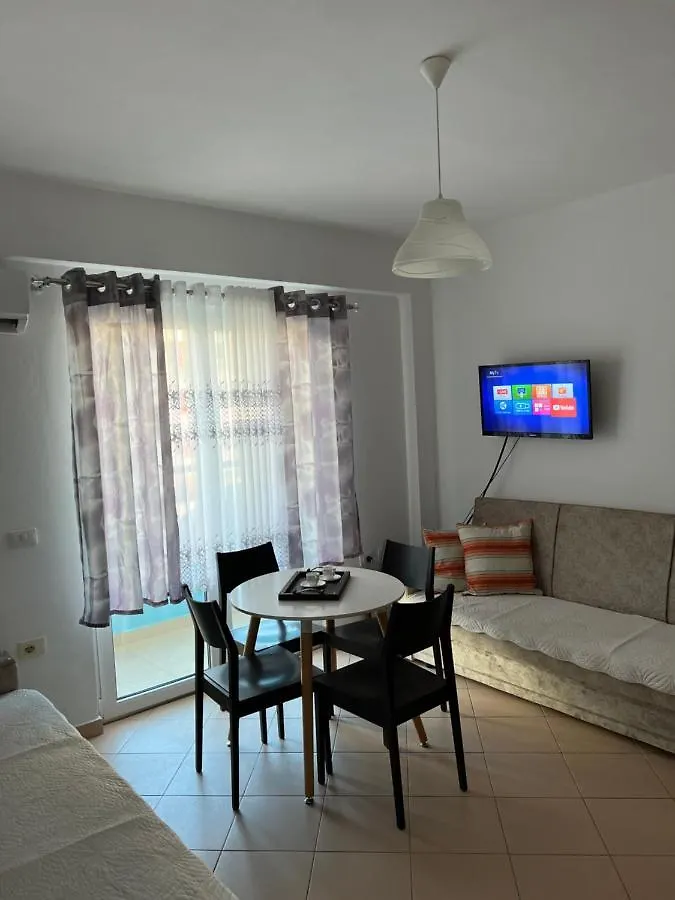 아파트 Lixa Home Shëngjin